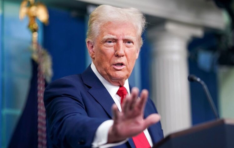 ترامپ: رهبران جهان برای تجارت دست من را می‌بوسند