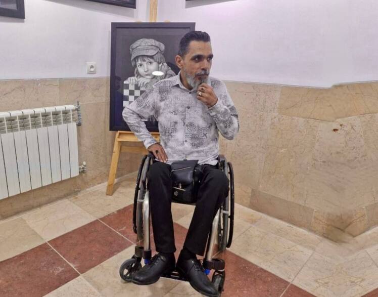 نمایشگاه نقاشی آثار آقای مهدی داور، هنرمند معلول با ضایعه نخاعی، در نگارخانه فرهنگسرای سیرجان گشایش یافت.