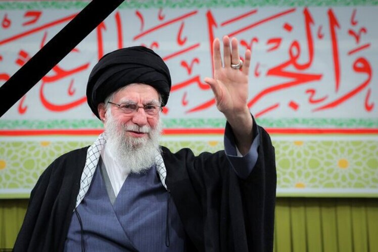 آیت الله خامنه ای برای غیر خدا کاری نکرد