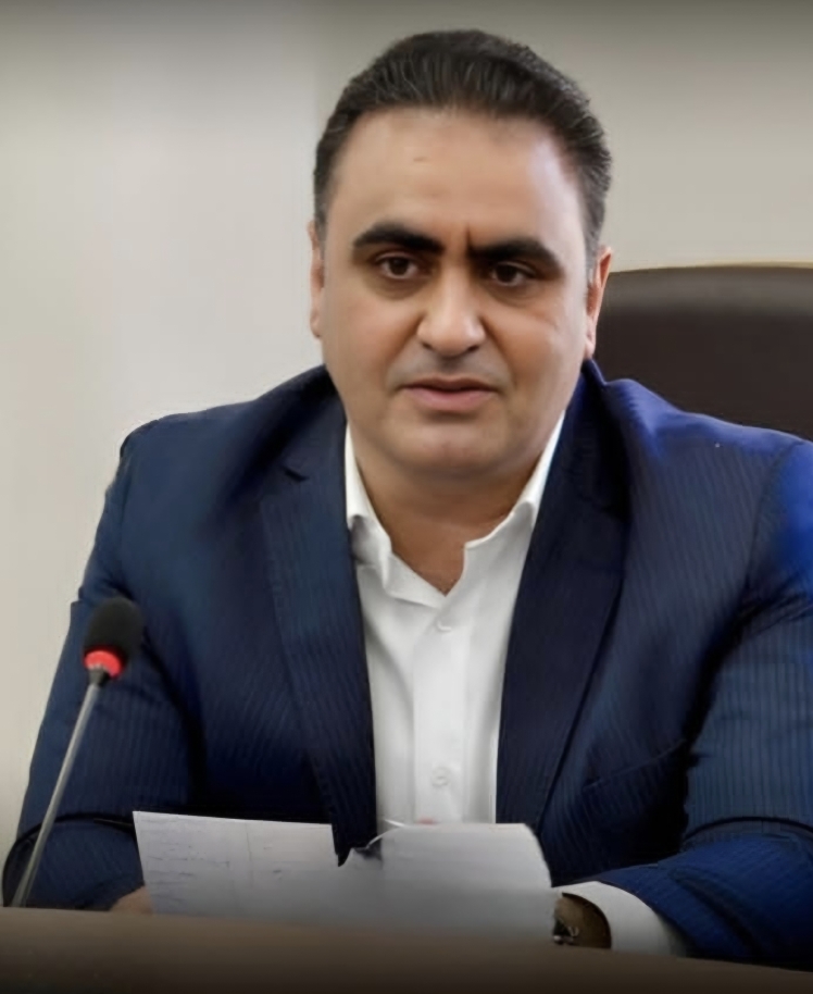 مجتبی صادقیان،مدیر روابط عمومی شرکت توسعه آهن فولاد گل گهر شد 