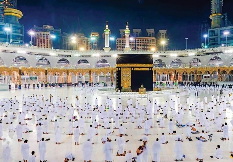 حجاج سیرجان آماده سفر به سرزمین وحی شدند