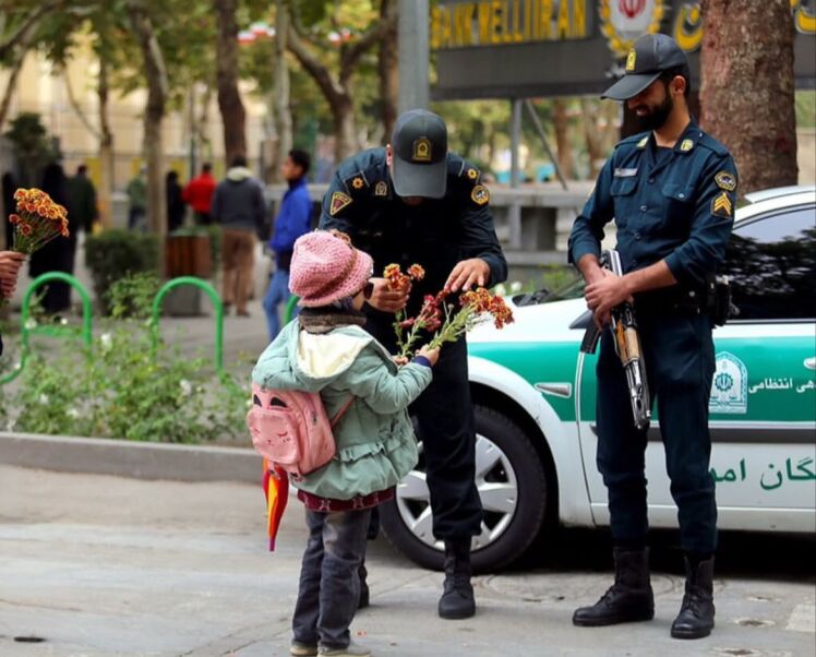 فرمانده انتظامی سیرجان از اجرای طرح ارتقای امنیت در پارکها و تفرجگاهها با استقرار و گشت زنی تیمهای محسوس و نامحسوس در این اماکن خبر داد