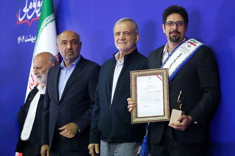 با حضور رییسجمهور و در جشنواره ملی امتنان؛