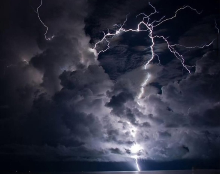 بارشهای رگباری و احتمال سیلاب در راه سیرجان است!